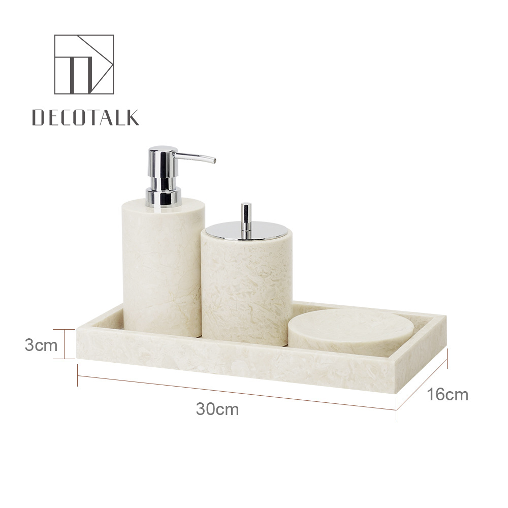 Juego de 4 piezas C en bandeja media