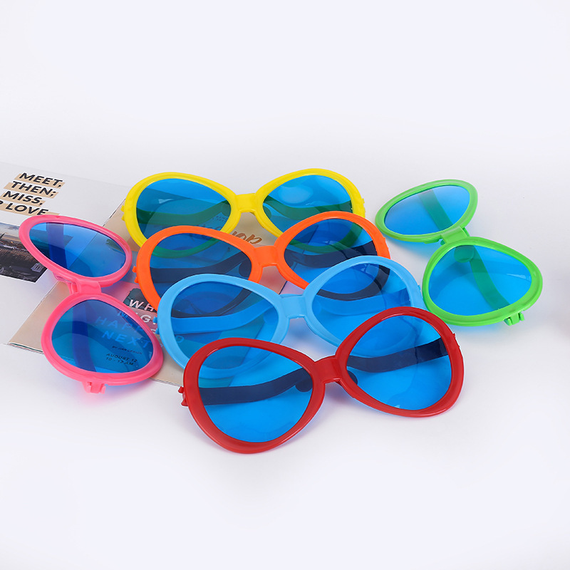 Colorido gran vaca gafas de gran tamaño TikTok estilo divertido vestidor suministros Copa del Mundo competición alegría apoyos gafas de bola