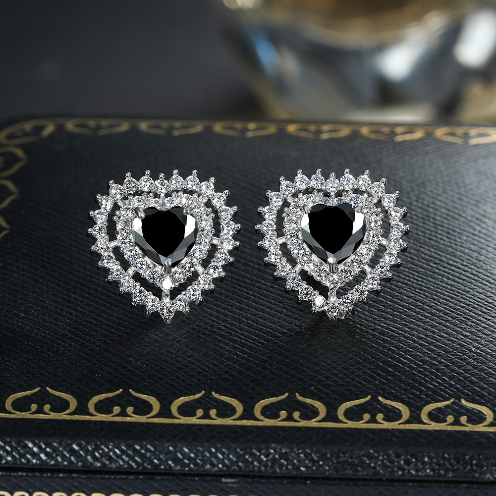 Fashion Heart Shape Copper Inlay Zircon Ear Studs 1 Pair