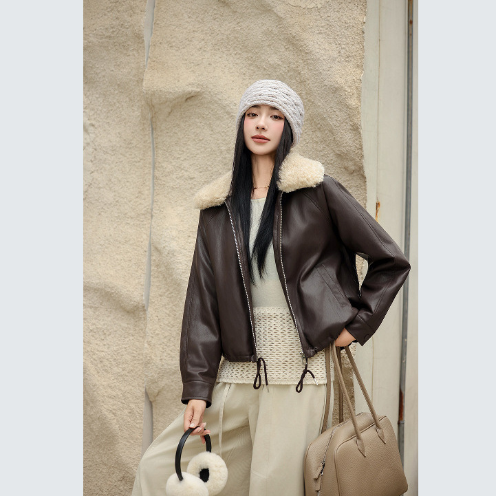 High-End Motorcycle Jacket Tops Short Women's 2025 Autumn and Winter New Style Small Velvet Thickeneded Leather Jacket