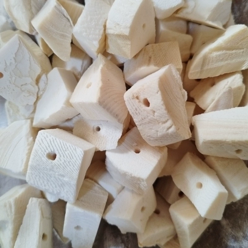 Кусочки костей каракатиц, кости кальмаров, раковины каракатиц, кусочки премиум-класса, инструменты для прорезывания зубов попугаев, инструменты для жевания рептилий, перфорированные кусочки.