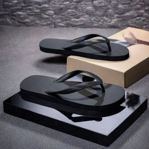 Slip-resistant, odor-proof, summer fashion herringbone sandals for outdoor wear, suitable for men and women, beach-friendly, durable