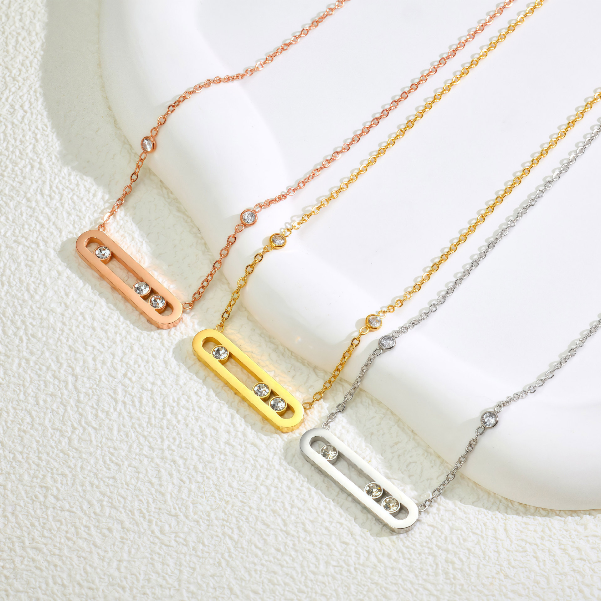 Light luxury super flash zircon necklace titanium steel clavicle chain women do not fade girlfriends factory wholesale