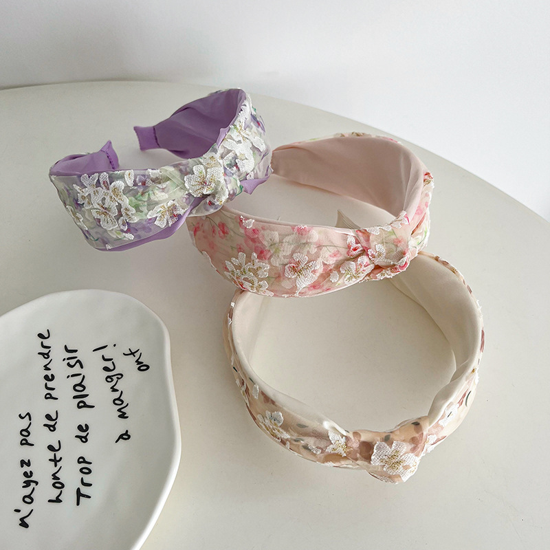 180g Weight Hair Band Hair Accessories Type 1 Piece Quantity Casual, Holiday, Daily Occasion Knot, Flower Pattern All Seasons Season Women's Gender Criss Cross Design Elegant, Korean Style Style Elegant Korean Style Women's Knot Flower Criss Cross Hair Band 5