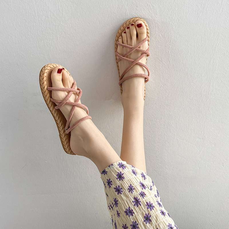 Sandalias romanas, estilo hada femenina, zapatos de playa planos, playa, verano y primavera 2025, nuevas zapatillas de todo fósforo