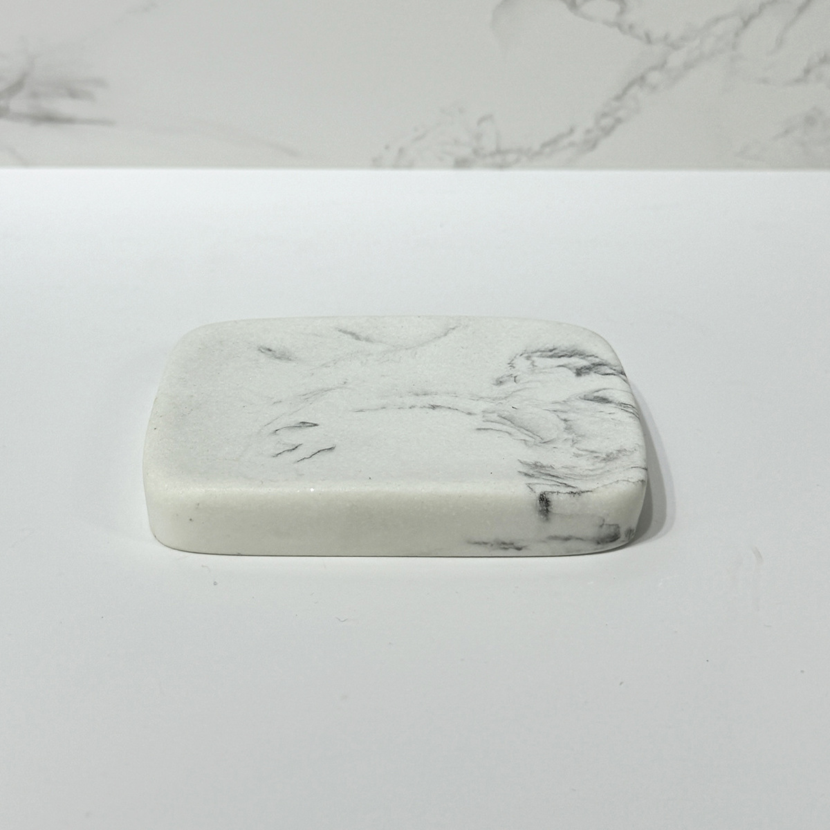 Taza de enjuague bucal de mármol Juego de baño Botella de prensa de resina Juego para el hogar Juego de cuatro piezas de almacenamiento de baño de hotel