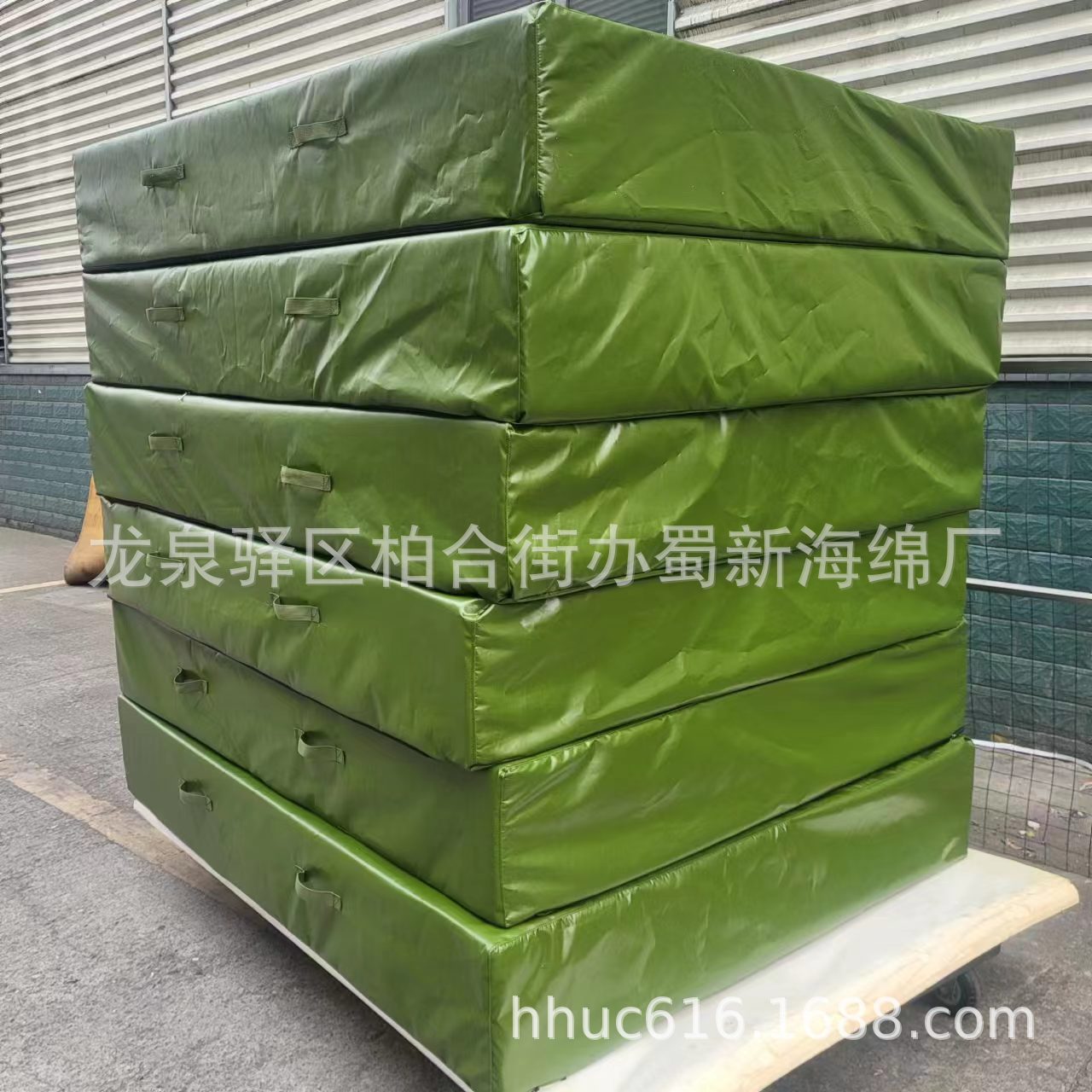 供应游乐项目安全防护海绵垫/户外运动防撞海绵垫/高空防摔海绵垫