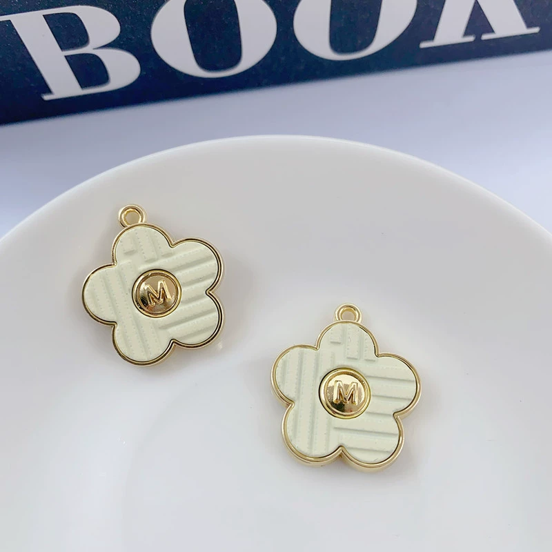 Korean earrings, pendant, accessories handmade, flowered