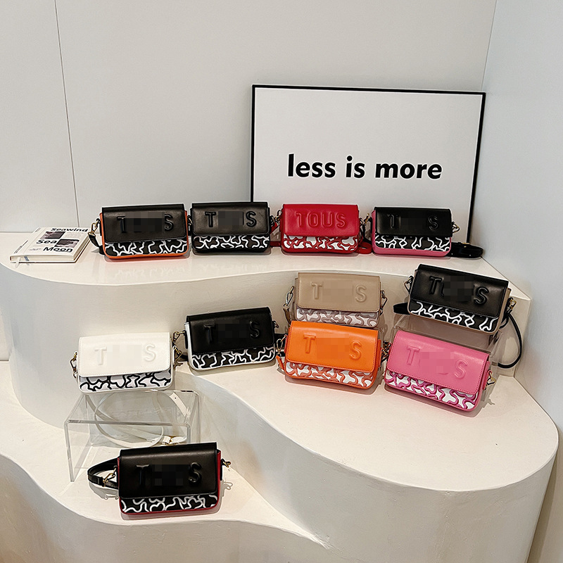 Bolsos transfronterizos para mujer 2024 nueva tendencia de moda bolsos de mujer bandolera bolso de cadena con letras bags pequeño bolso cuadrado