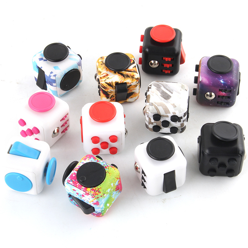 Source Manufacturer Rubik's Cube Decompression Set Adult Children's Toys Infinite Rubik's Cube Dice Novelty Vent Toys