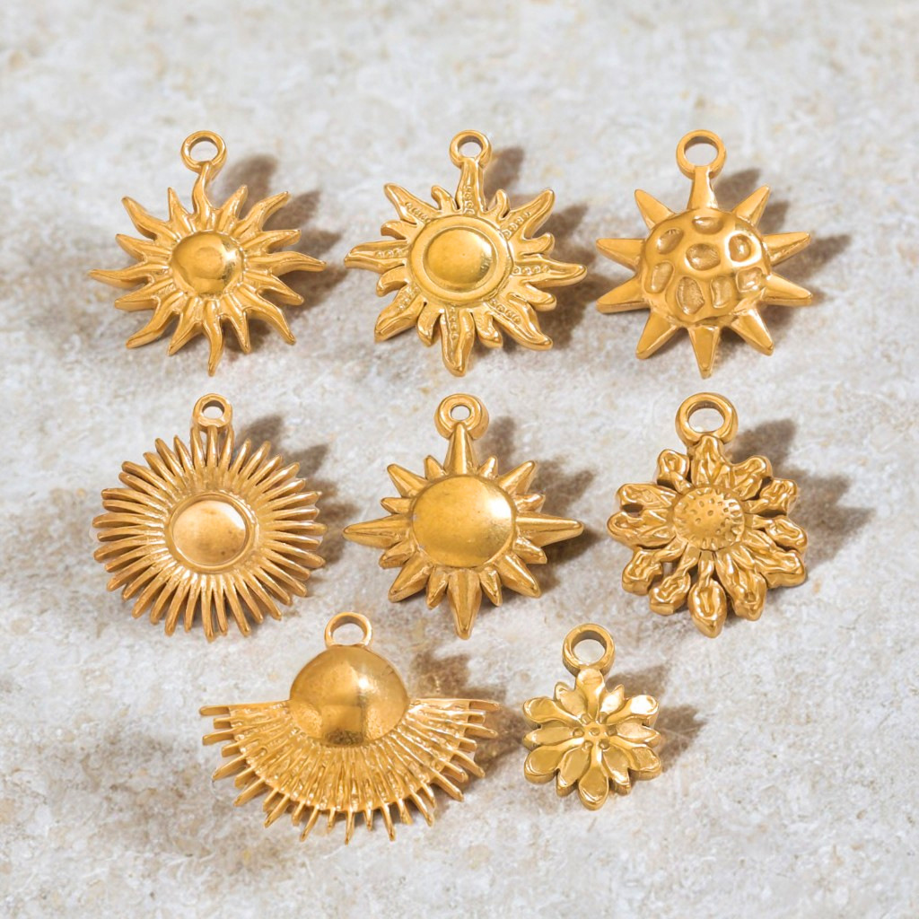 3g Weight Pendant Jewelry Making Type 18K Gold Plated Plating Material Pendant Classification 5 PCS/Package Quantity 304 Stainless Steel Material Sun, Flower Pattern All Seasons Season Plating Design Retro, Classic Style Style 5 PCS/Package 304 Stainless Steel 18K Gold Plated Sun Flower Pendant Pendant 4