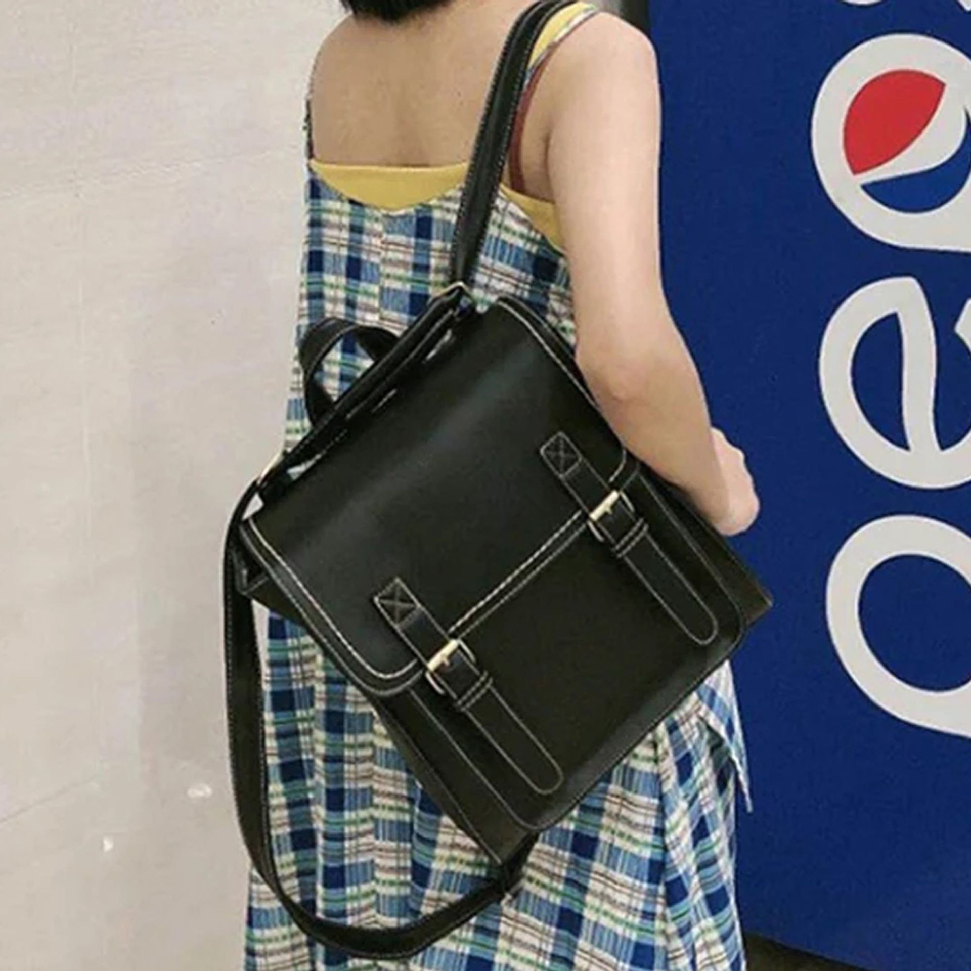 双肩包女2023新款时尚潮流pu斜挎手提包大容量休闲复古定型学生包