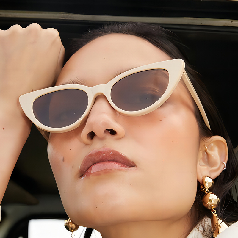 28g Weight Full Frame Glasses Structure Sunglasses Classification PC, UV400 Protection Lens Material Cat Eye Glasses Style Holiday, Travel Occasion Solid Color Pattern All Seasons Season Women's Gender Streetwear Style Streetwear Solid Color PC UV400 Protection Cat Eye Full Frame Women's Sunglasses 2