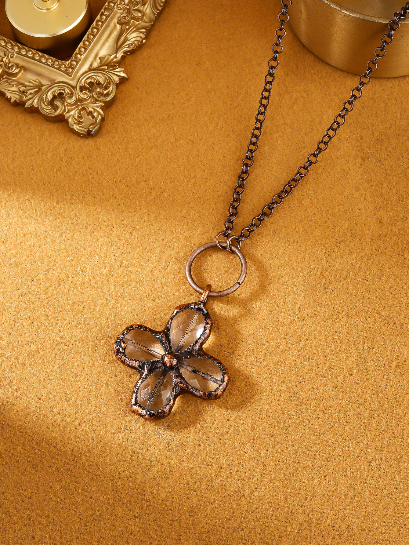 Four-leaf Clover Pendant Necklace For Women In Bronze Tone_voghion.com