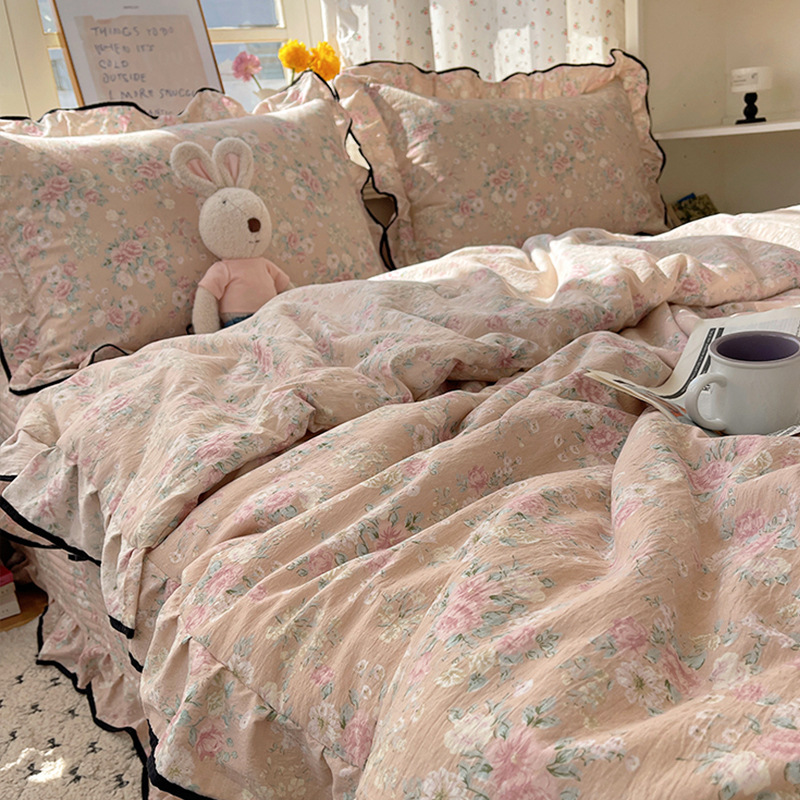 Pequeña cama de edredón de verano de hilo de doble capa fresca de cuatro piezas de ropa de cama de verano funda de edredón de encaje funda de cama de algodón lavado