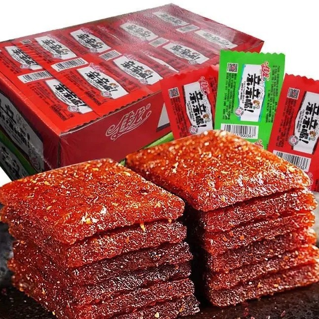 佳龙亲亲嘴辣条零食大礼包50包儿时经典亲嘴烧大刀肉休闲食品小吃