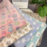 Корейская версия маленькой цветочной подушки для домашних животных четыре сезона универсальная теплая, мягкая удобная ткань -кошачья марионетка для спящих подушки оптом
