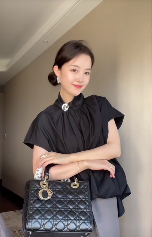 Fulin 2023 Designer Urban Elegant Slimming Western Style Fashionable Shape Metal Button Shirt Pants Set for Women