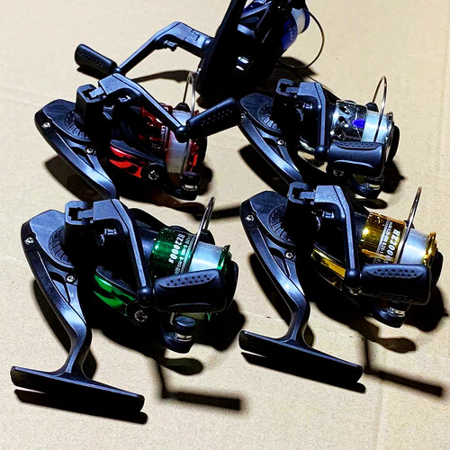 Manufacturers wholesale large quantities of raw material spinning wheel fishing reels and fishing reels with 200% off electroplated sea rod handwheels with lines