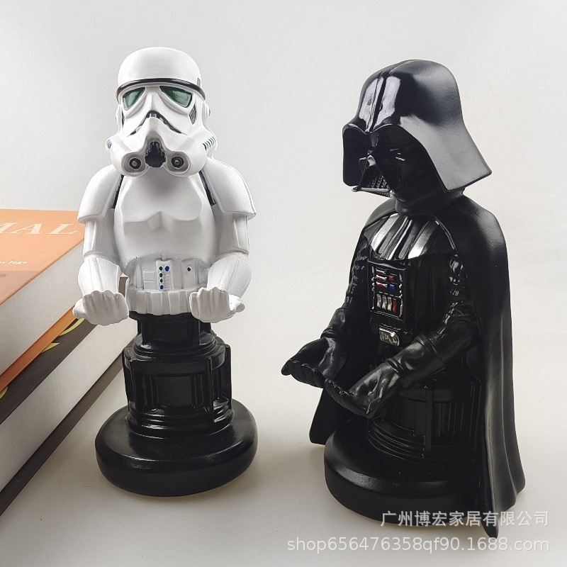 Star Wars Black Warrior White Soldier Helmet Adornos Modelo Soporte para teléfono móvil Soporte para teléfono móvil personalizado Soporte para teléfono móvil