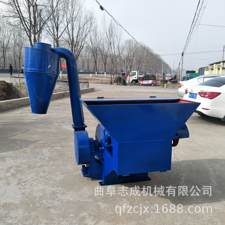 志成大型沙克龙麦秆粉碎机四轮车带饲料打糠机畜牧养殖打草机