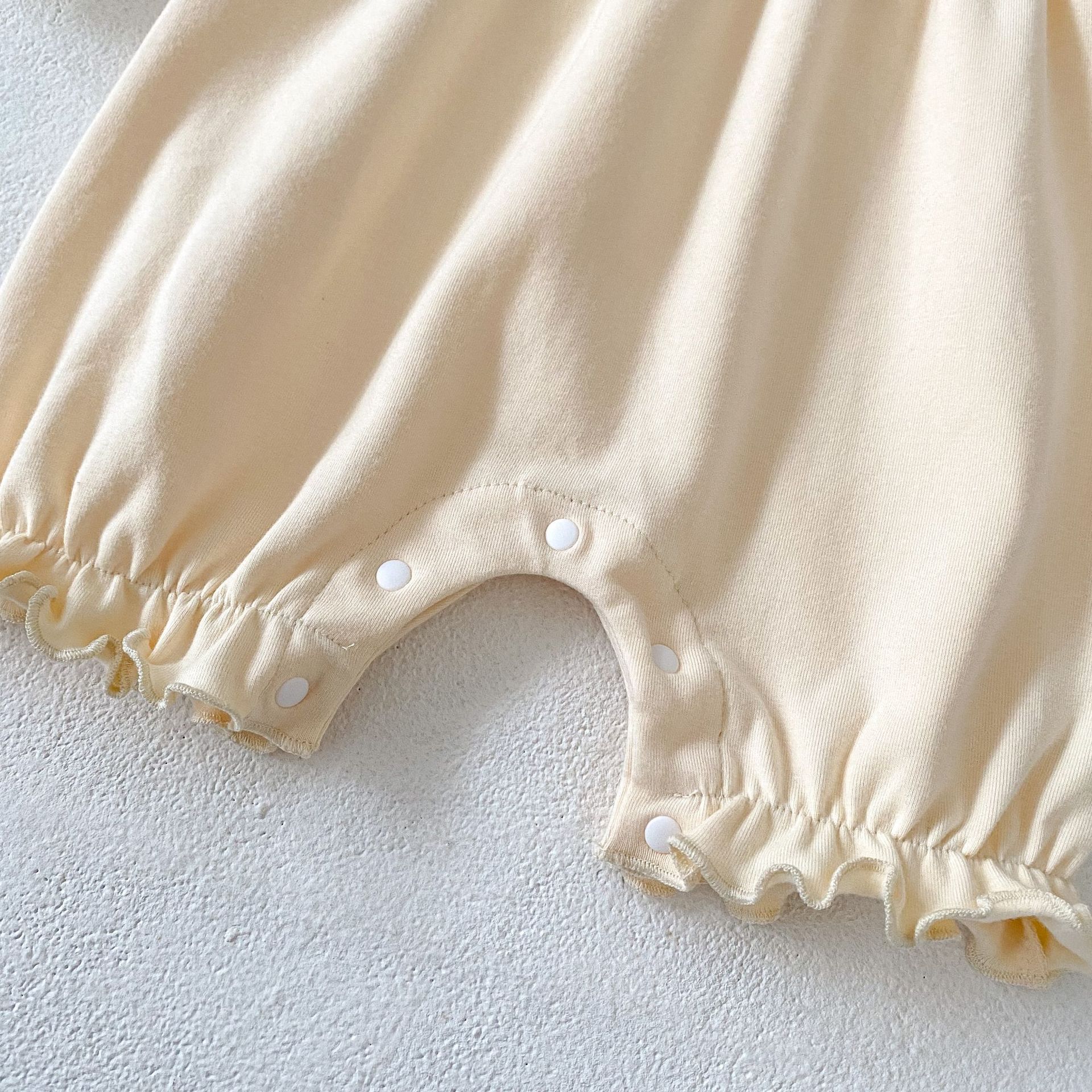 2024 Autumn New Baby and Girl Clothing Embroidered Small Lotus Leaf Collar Long Sleeve Loose Short Crawler jumpsuit_voghion.com