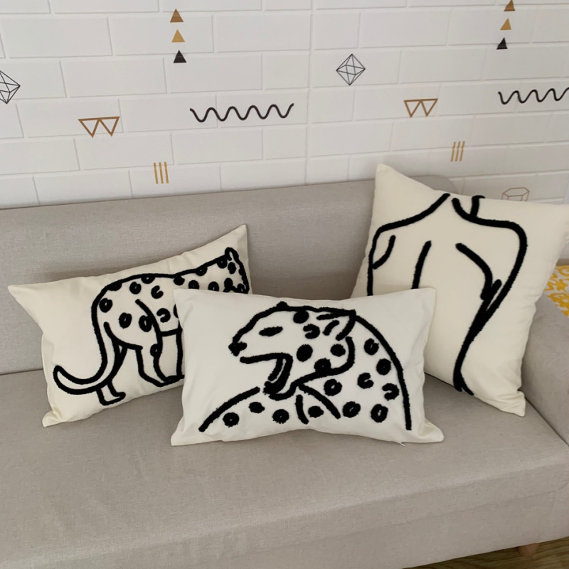 HOT Nordic Line Simple Towel Embroidery Cheetah Personalized Embroidery Pillow Cover Waist Pillow Pillow High Weight Canvas