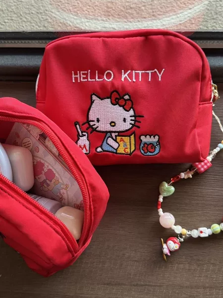 Red Oxford cloth kitty embroidered makeup bag, portable large-capacity storage bag for coins and travel miscellaneous items