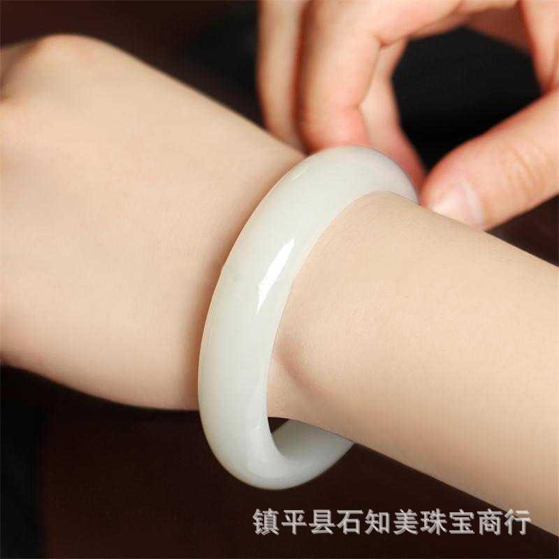 新疆外蒙古産の青白玉の平紐ブレスレット、女性用、高級模造和田玉、翡翠、玉器、玉ブレスレット、在庫あり、卸売|undefined
