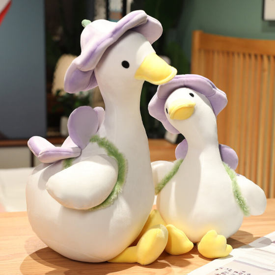 Flower duck duck plush toy little duck doll travel duck birthday gift grab machine Wedding Doll one-piece delivery