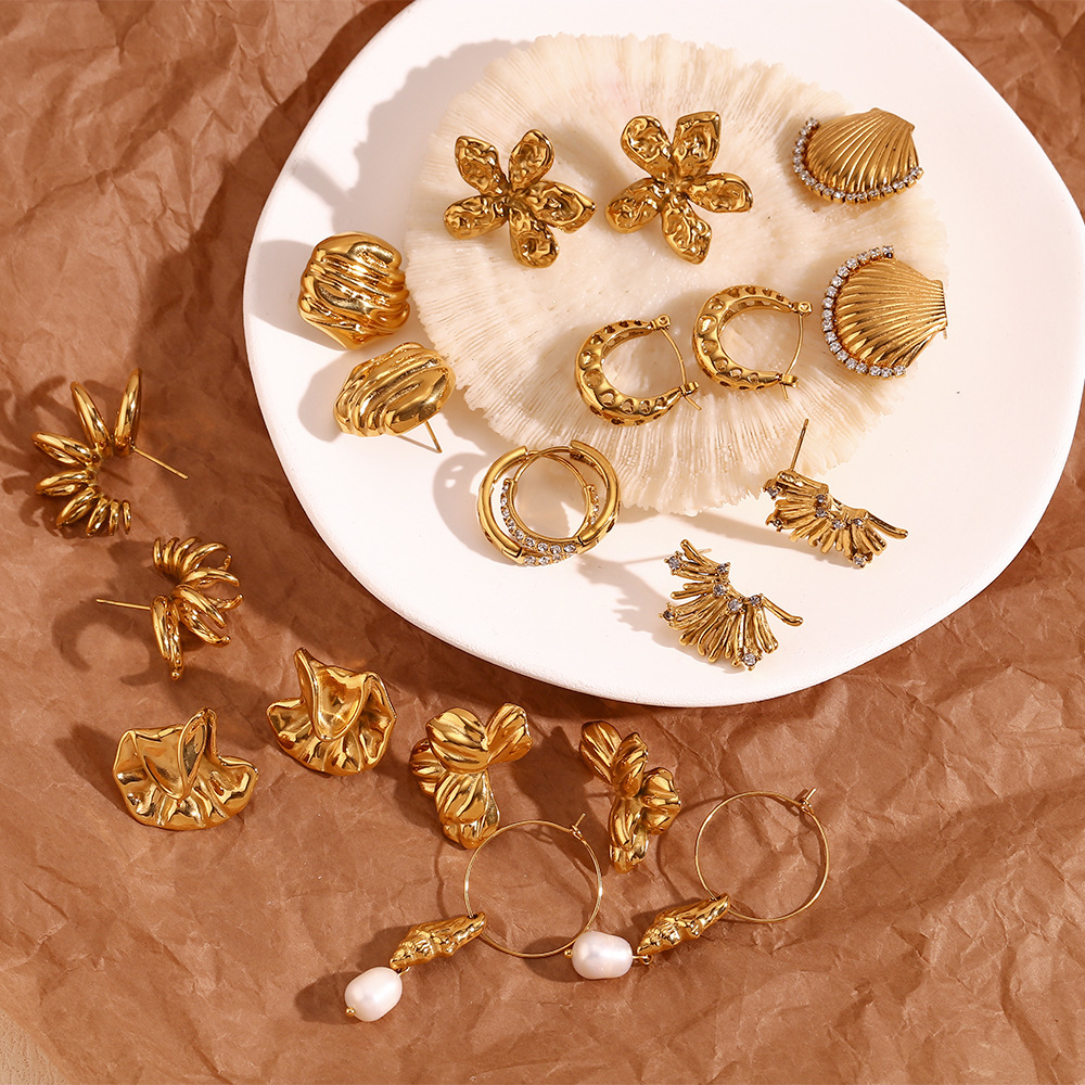 19g Weight 316L Stainless Steel Ear Needle Material 18K Gold Plated Plating Material Earrings, Ear Studs Classification 1 Pair Quantity Daily, Street Occasion 316L Stainless Steel Material Geometric, Flower Pattern All Seasons Season Women's Gender Retro, Simple Style Style Waterproof Non Tarnish, Surgical Steel, Plating Craft 18K Gold Plated 316L Stainless Steel Geometric Flower Waterproof Non Tarnish Surgical Steel Retro Simple Style Earrings Ear Studs For Women's 2