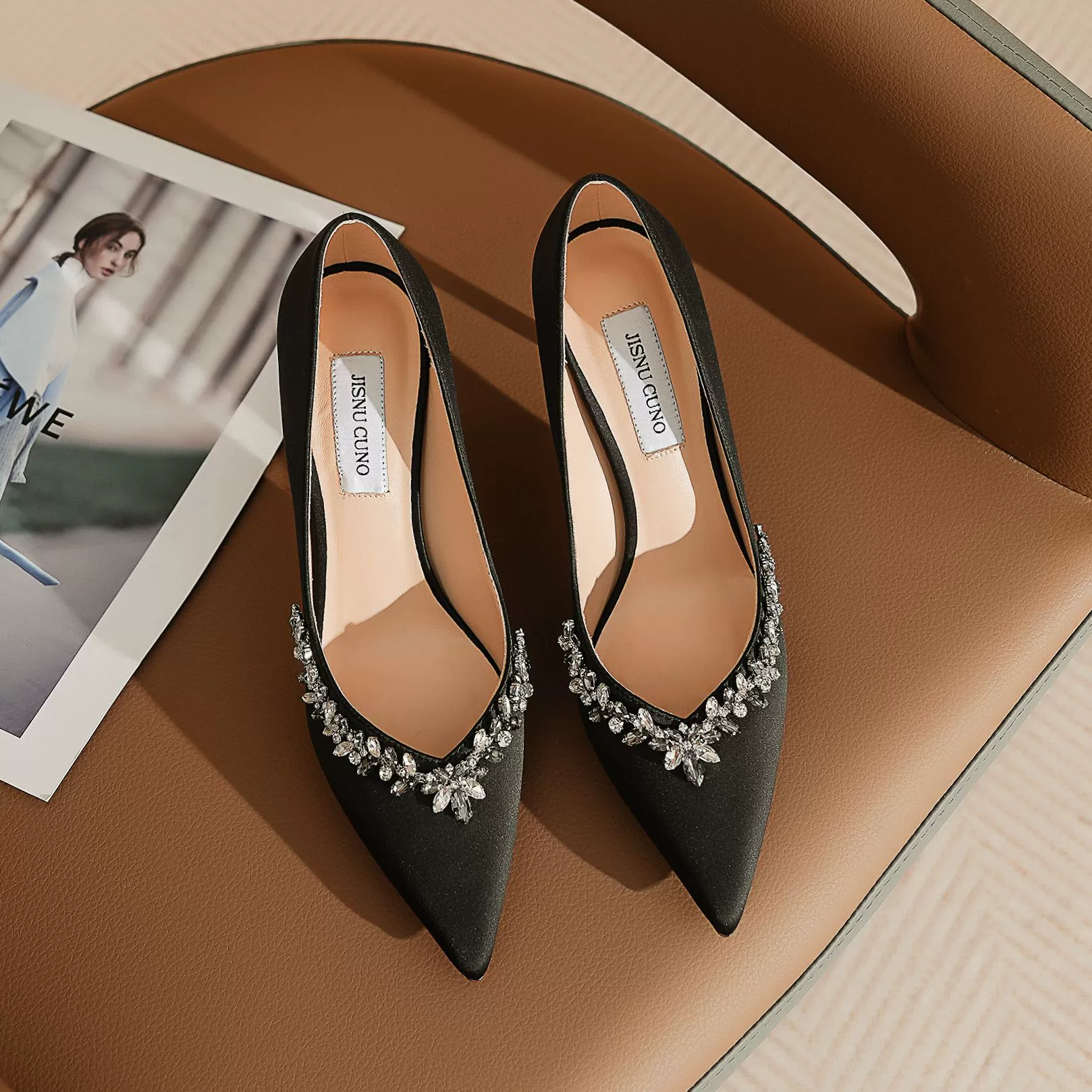 Французские туфли на высоком каблуке женские 2025 новые стразы на каблуках