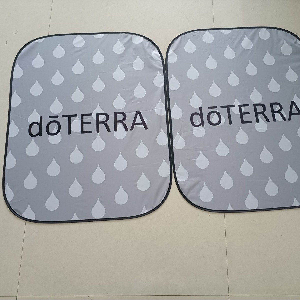 Motor solar cubierto de tela plateada para automóviles para impresión de logotipo de pantalla solar publicitaria fábrica de cabello recto