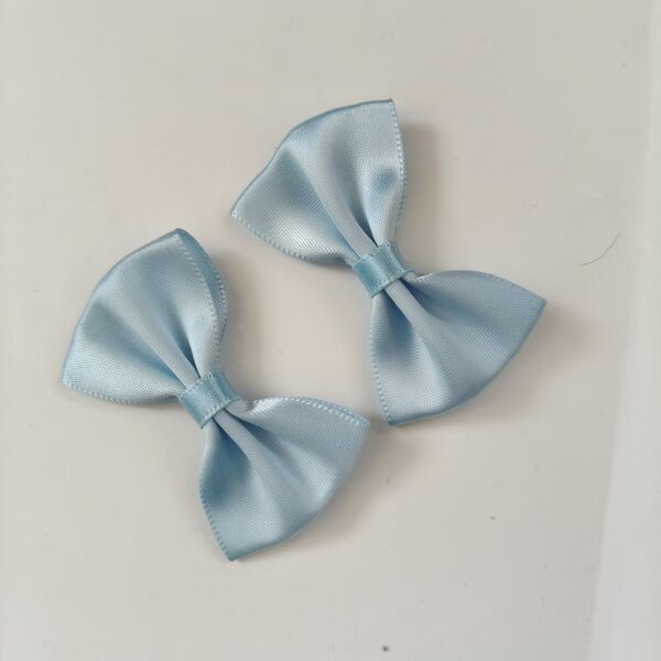 Solid color bow tie with bow