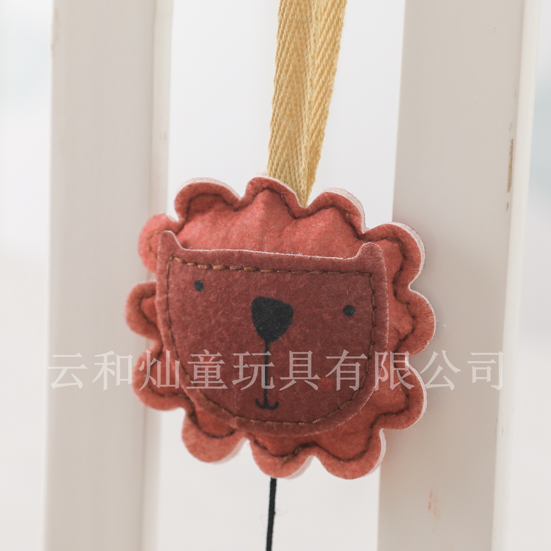 Colgador de cama para niños transfronterizo Forma de animal Colgador de coche de bebé de madera Juguetes Bloques de construcción Bebé para dormir y comodidad Colgador de cama Accesorios