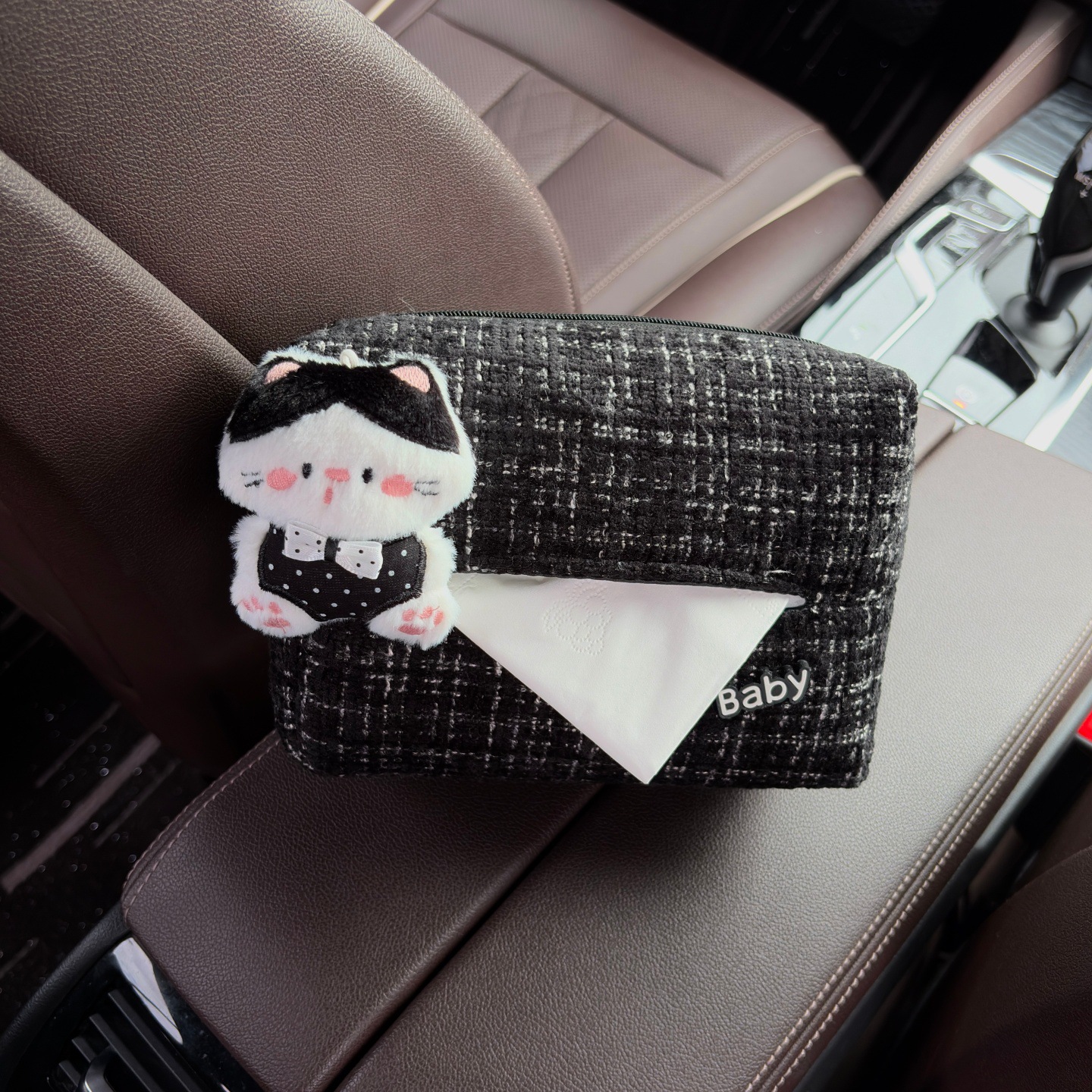 Cute cat car-mounted tissue box, hanging creative cartoon tissue box for women, high-end car tissue hanging bag