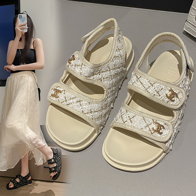 Zapatillas para mujeres frescas en el hogar, zapatillas para parejas domésticas, suela suave antideslizante Eva universal, comercio exterior para hombres, ligero y cómodo.