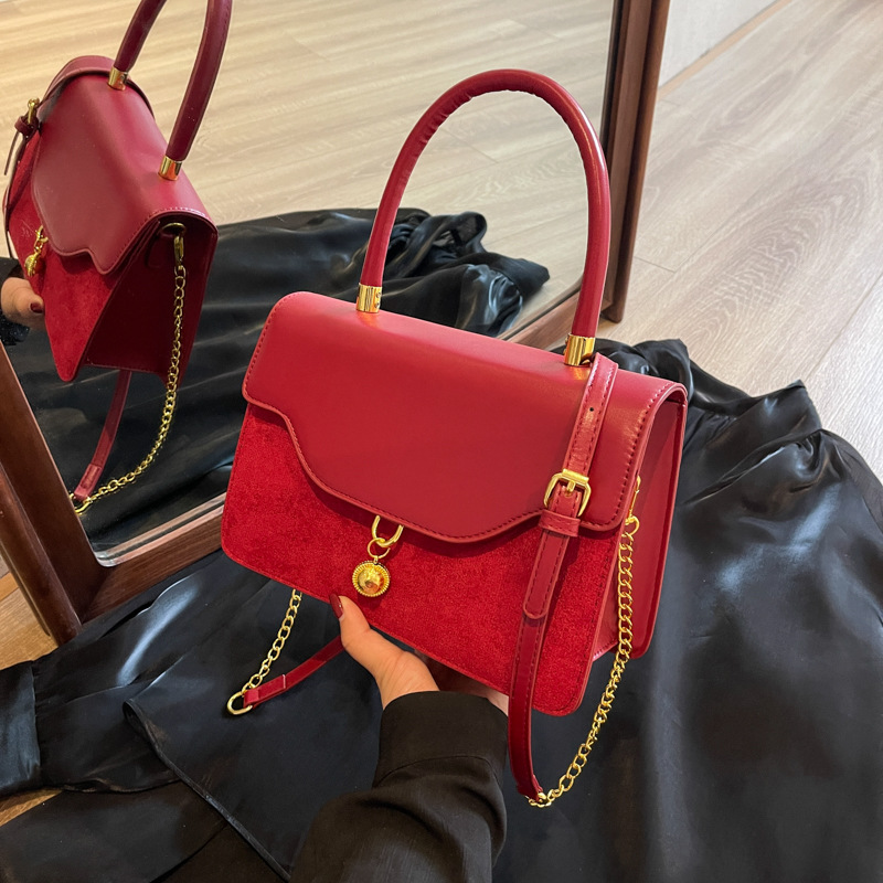 Borsa da sposa retrò in velluto rosso per donna 2024 nuova borsa da sposa piccola quadrata portatile a tracolla borsa da sposa portatile di alta qualità_voghion.com