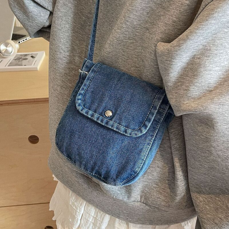 Spring and Summer Fashion Denim Bucket Bag for Women 2026 New Niche Design Shoulder Crossbody Bag Mobile Phone Bag