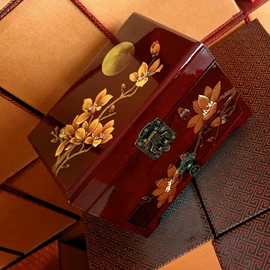 漆器工艺品;木质工艺品;首饰箱