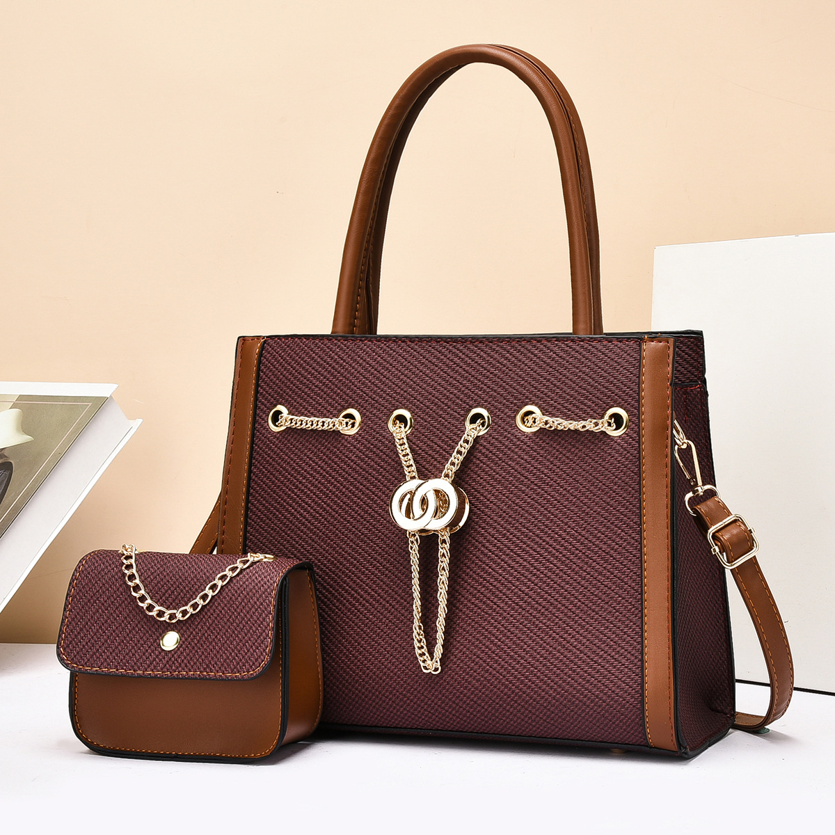 520 Regalo de San Valentín Cadena de cumpleaños Bolso Tote Bolso de viajero femenino 2025 Nuevo bolso de hombro de gran capacidad