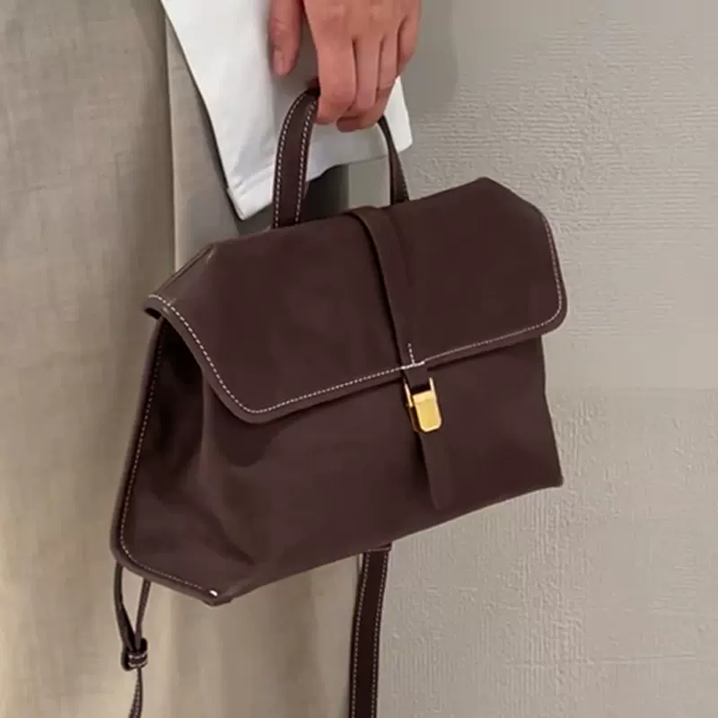 头层牛皮邮差包热销真皮女士包包小众单肩斜挎包大容量通勤手提包
