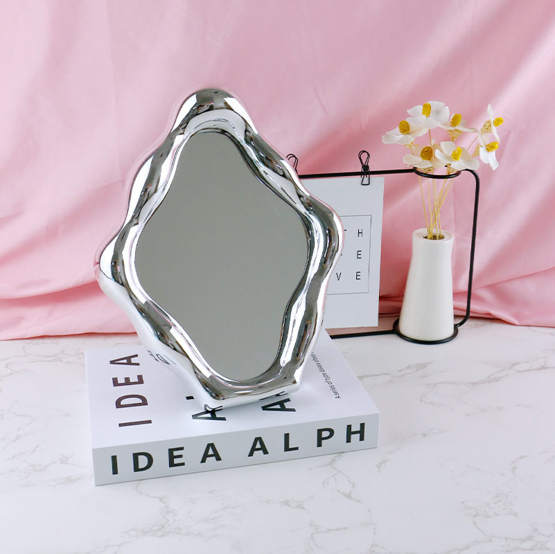 Cross-border e-commerce mirror new table mirror in stock desktop mirror bathroom makeup mirror patent small mirror can be fixed LOGO