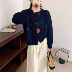 2025秋冬新作 ラウンドネック 刺繍ハートボタン ニットカーディガン 優しく可愛くて万能なニットセーター レディース