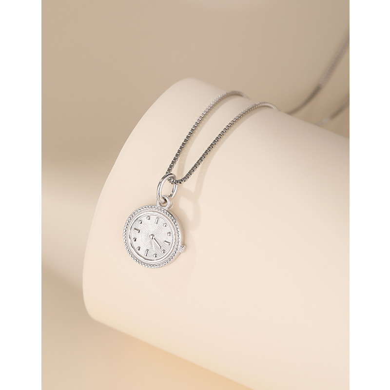 520 reloj confesión reloj collar femenino 999 plata esterlina nicho Luz de lujo de alto grado sentido poco Libro Rojo popular cadena de clavícula