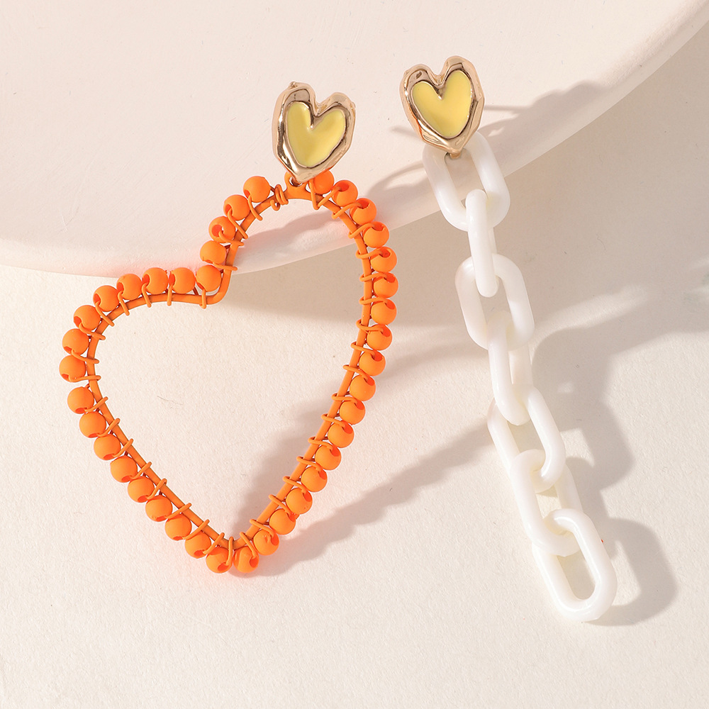 Wholesale Fashion Alloy Paint Heart Chain Asymmetrical Geometric Earrings Nihaojewelry display picture 6