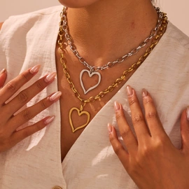 耳环;项链;手链