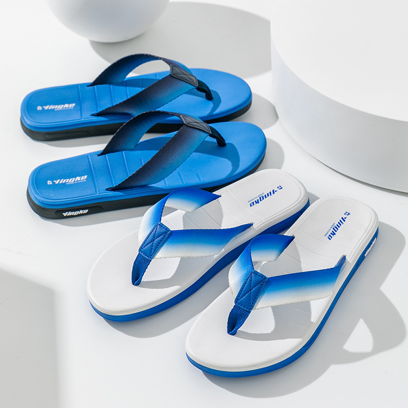 2024 Nuevo estilo coreano Chanclas de verano resistente al desgaste antideslizante zapatos de playa de los hombres Moda Red Chanclas de los hombres