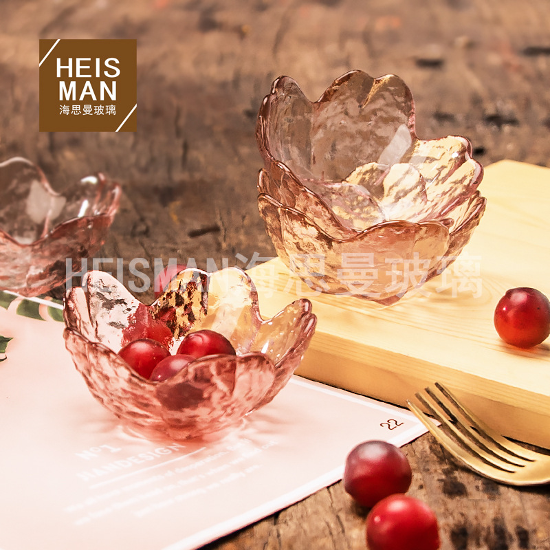 Japanese-style colored glass bowl pink cherry blossom petal dish for home use, seasoning dipping dish, dessert snack bowl set, wholesale