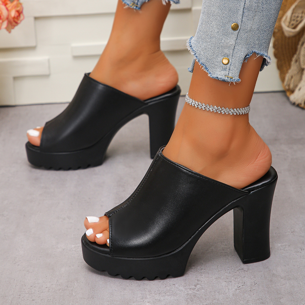 Summer New plus Size Peep Toe High Heels Women's European American Style Fashionable Chunky Heel Sandals PU Material_vogvips.com